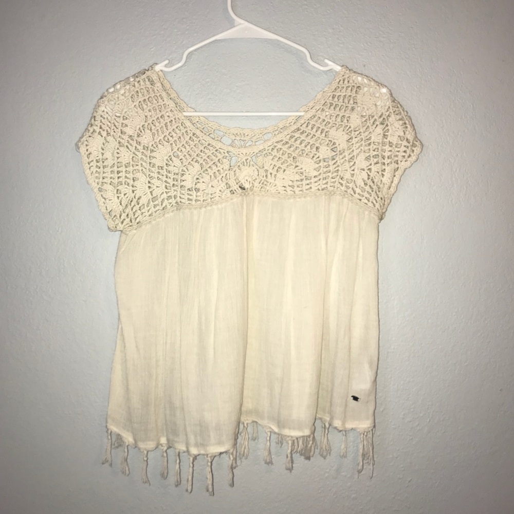 AEO crochet top